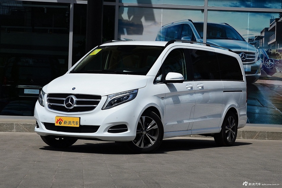 2016款奔驰V级 V260 2.0T自动尊贵版