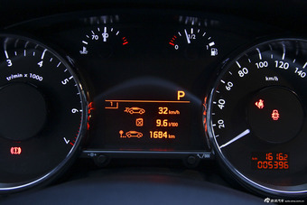 2015款标致3008 1.6自动THP罗兰·加洛斯版