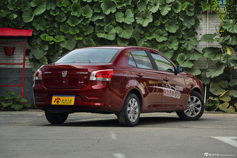 2013款宝骏630 1.5L手动精英型