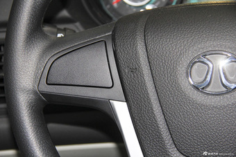 2015款绅宝D50 1.5L CVT标准超值导航版