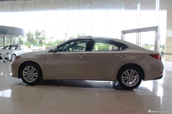 2014款雷克萨斯ES250到店实拍