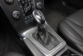 2015款沃尔沃V40到店实拍