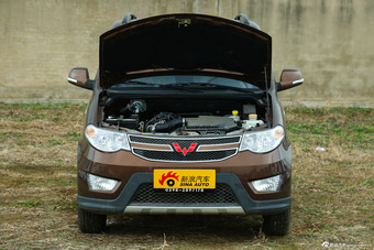 2014款五菱宏光S 1.2L手动舒适型图片