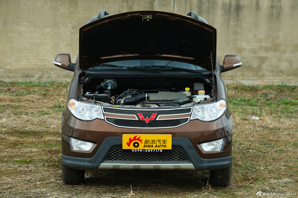 2014款五菱宏光S 1.2L手动舒适型