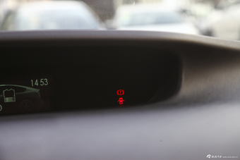 2012款普锐斯1.8L自动豪华先进版