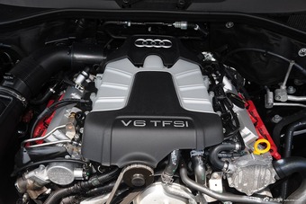 2015款奥迪Q7 35TFSI进取型