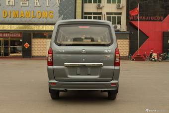 2014款启腾M70 1.2L进取型