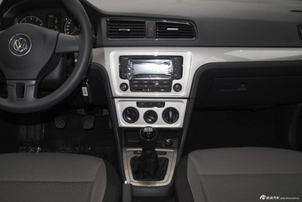 2015款朗行1.6L手动风尚型