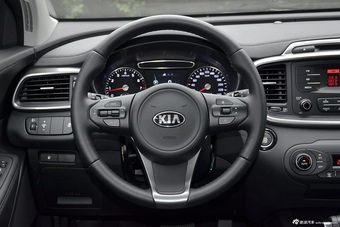 2015款索兰托L 2.4L自动汽油4WD定制版 7座 国V