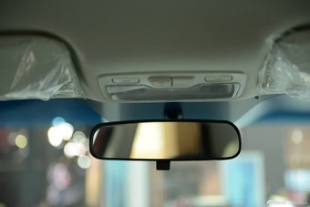 2015上海车展：江淮iEV5