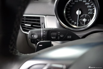 2014款奔驰ML320 4MATIC