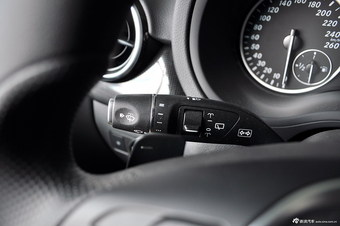 2012款奔驰B级B180