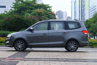 2016款风行S5001.6L自动尊贵型