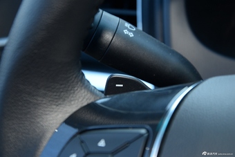 2016款探险者2.3T自动精英版