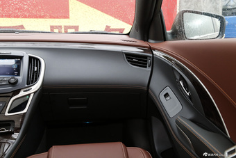 2014款君越2.0T SIDI自动精英技术型