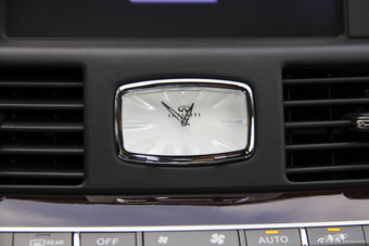 2015款英菲尼迪Q70L 2.5L奢华版