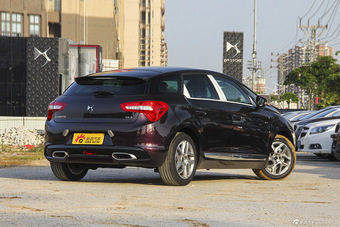 2015款DS 5 1.6T自动雅致版THP160