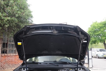 2015款吉利EC8 2.0L自动精英型