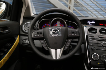 2014款马自达CX-7 2.5L自动两驱豪华版