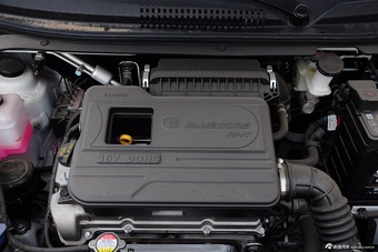 2014款奔奔1.4L自动尊贵天窗型