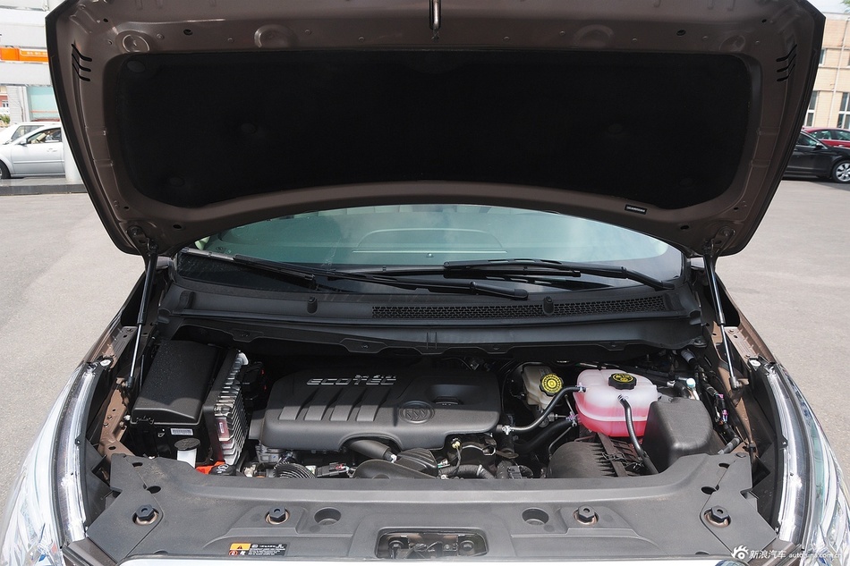 2015款GL8商务车2.4L豪华商务尊享版