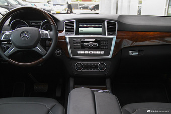 2015款奔驰ML400 4MATIC豪华型