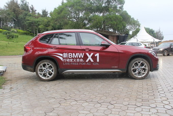 2014款宝马X1 xDrive20i X设计套装