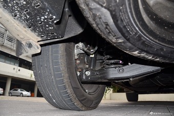 2015款索兰托L 2.4L自动汽油4WD定制版 7座 国V