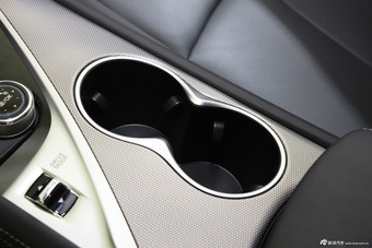 2014款英菲尼迪Q50 3.7自动豪华型到店实拍