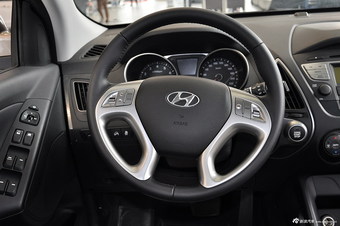 2013款北京现代ix35 2.0GLS 自动两驱智能