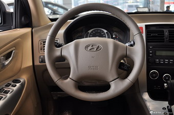 2013款途胜2.0L两驱自动舒适