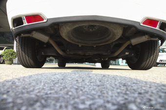 2012款讴歌ZDX 3.7L自动标准版