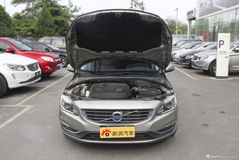2015款沃尔沃V60 2.0T自动 T5智雅版