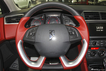 2016款DS 4S 1.8T自动尊享版THP200