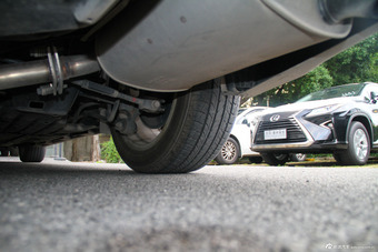 2015款雷克萨斯ES 2.0L自动200舒适版