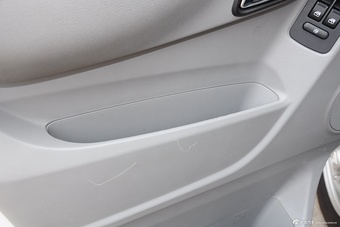 2015款图雅诺2.8T短轴商运版