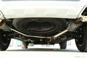 2015款比亚迪S7升级版2.0T自动旗舰型