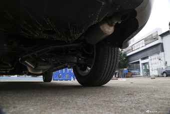 2014款长安CS75 2.0L手动豪华型国5