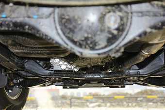 2015款五十铃D-MAX 2.5T自动四驱超豪华款到店实拍