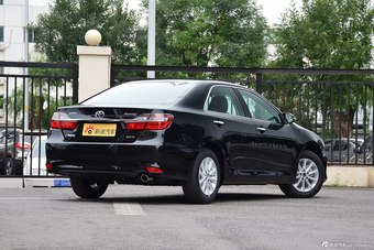 2016款凯美瑞2.0L自动十周年纪念领先版