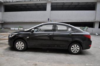 2014款瑞纳1.4L手动时尚型