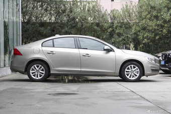 2016款沃尔沃S60L 1.5T自动 T3智行版