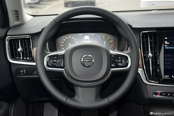 2016款沃尔沃S90 2.0T T6 AWD智雅版