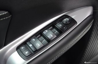 2015上海车展：进口7座酷威