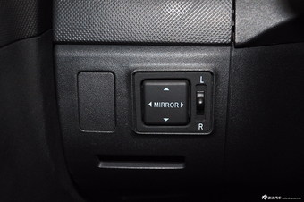 2011款骏捷FSV 1.5L自动豪华