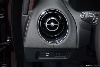 2016款捷豹XJL 2.0T自动两驱典雅商务版