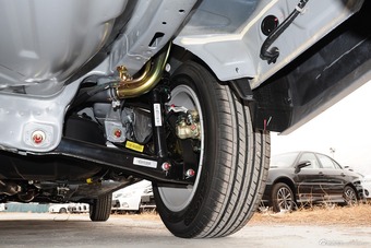 2015款V3菱悦1.5L手动幸福版