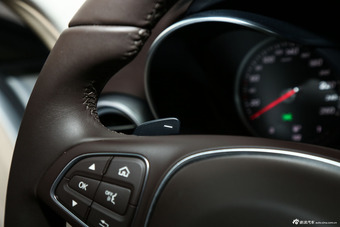 2015款奔驰C180L运动型