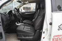 2015款五十铃mu-X 3.0T自动尊享型7座