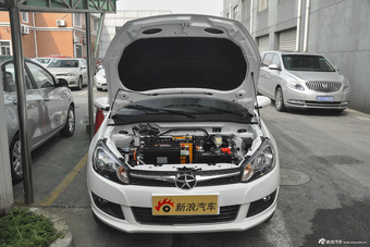 2015款江淮iEV4 豪华智能型图片